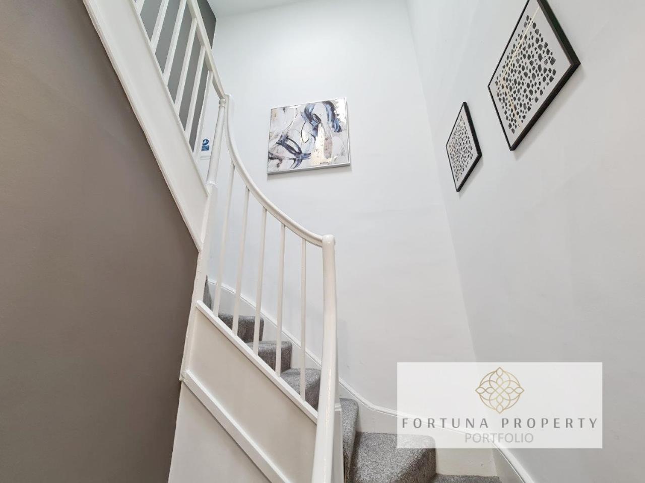 Margaret'S Loft By Fortuna Property Cheltenham Esterno foto